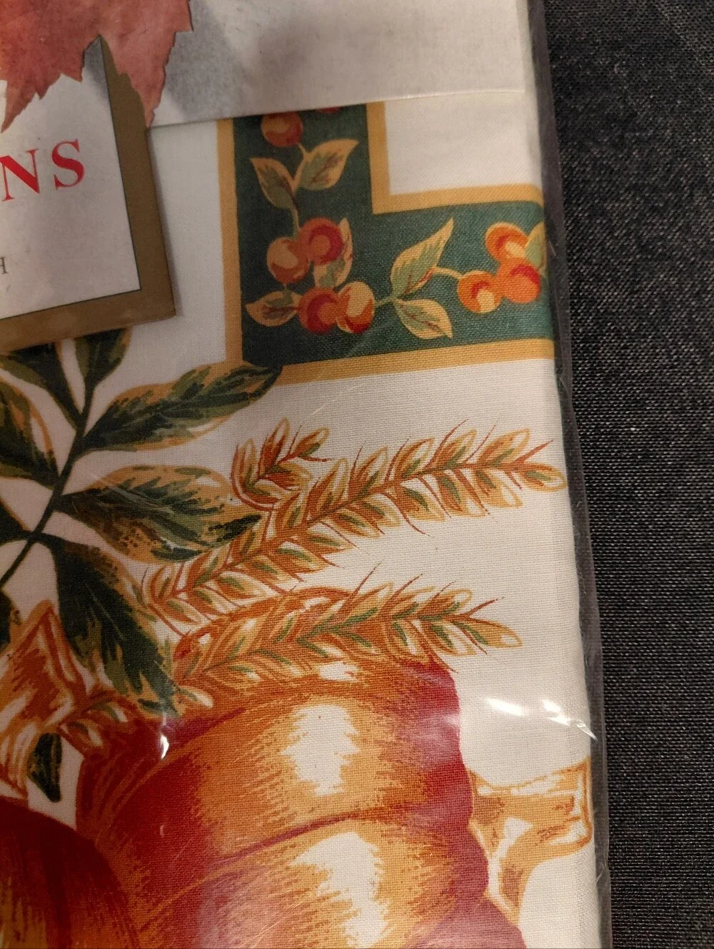 BARDWIL SEASONS TABLECLOTH